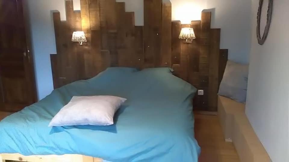 La Bourgseigneurie Hotel Bourseigne-Vieille Bagian luar foto